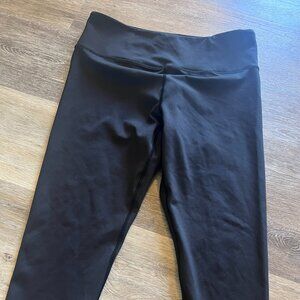Zyia Active 12 Capri Black Leggings Activewear Women's